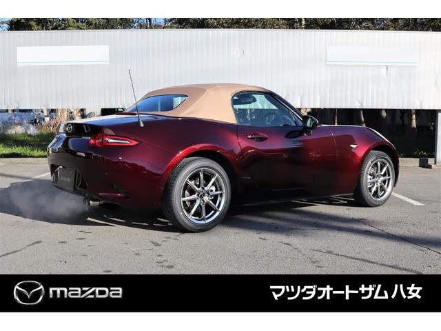 ロードスター ３５周年記念車　当店展示車　コーティング済み　室内展示（5枚目）