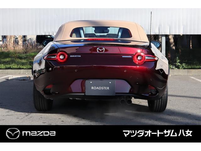 ロードスター ３５周年記念車　当店展示車　コーティング済み　室内展示（6枚目）