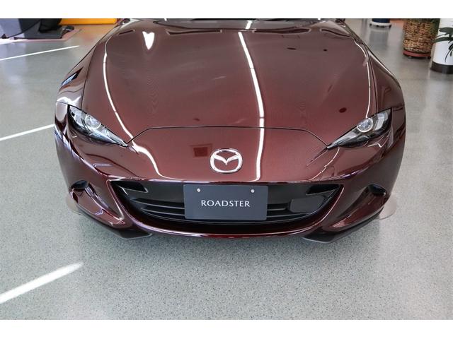 ロードスター ３５周年記念車　当店展示車　コーティング済み　室内展示（19枚目）
