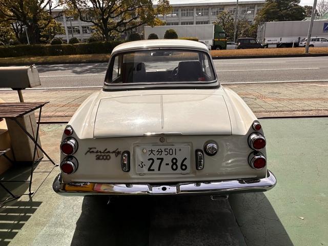 日産 　フェアレディＳＲ３１１ダットサン２ドアオープン（4枚目）