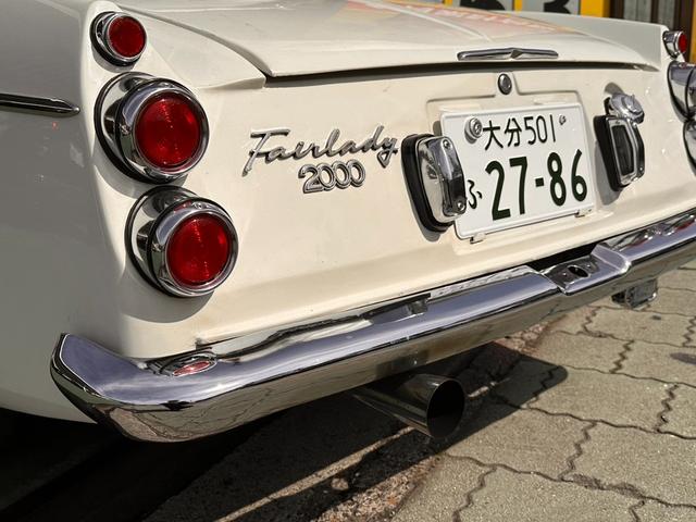 日産 　フェアレディＳＲ３１１ダットサン２ドアオープン（17枚目）