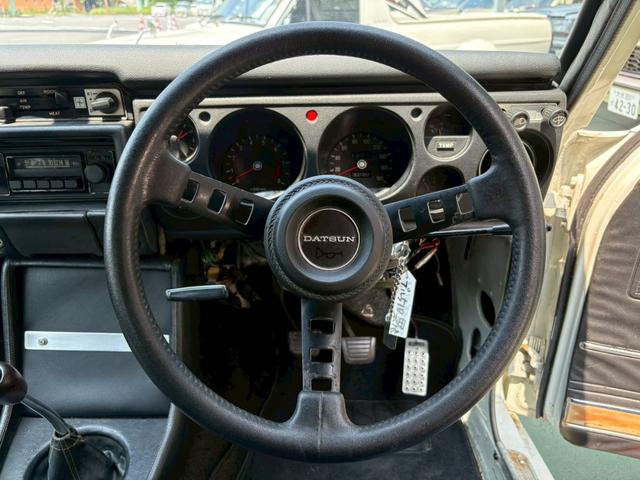 ブルーバード 　１８００ＳＳＳ　ローバック５速　Ｌ１８改２０００ｃｃ　ソレックス４４パイ　タコアシ　ストレート（9枚目）