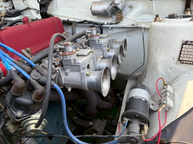 ブルーバード 　１８００ＳＳＳ　ローバック５速　Ｌ１８改２０００ｃｃ　ソレックス４４パイ　タコアシ　ストレート（30枚目）