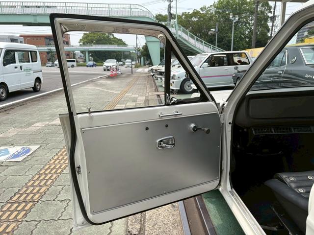 サニートラック ロングＤＸ　ＷＥＢＥＲ４５　タコアシ　サイド管　Ｆ車高調　ロールバー　純正クーラー　ワタナベ１４インチＦ８．５Ｊ　Ｒ１０．０Ｊ　Ａ１２改１３００ｃｃ　ハイカム７４度（30枚目）