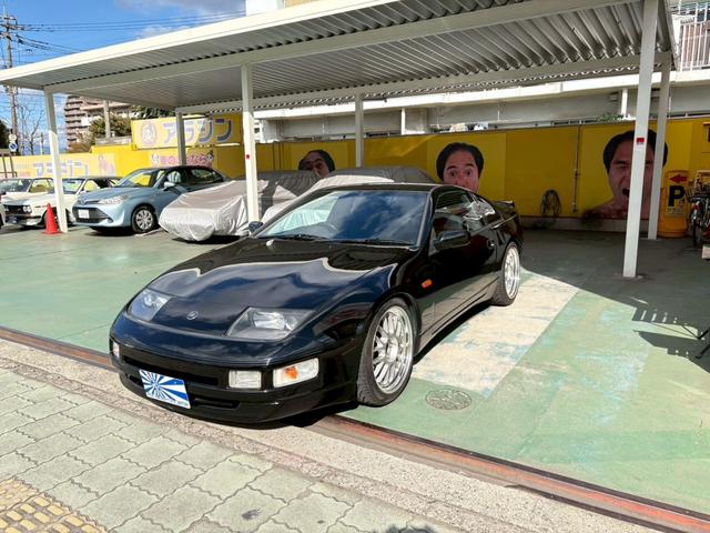 フェアレディＺ バージョンＳ　ノーマルルーフ　ノンターボ　５速　車高調　マフラー　１８インチアルミ　タイミングベルト交換済み（5枚目）