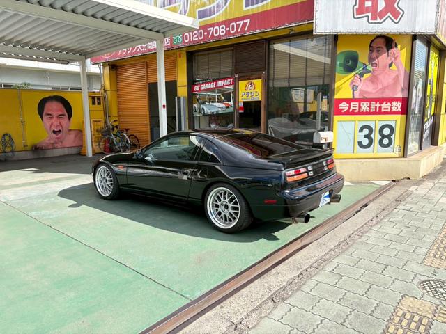 フェアレディＺ バージョンＳ　ノーマルルーフ　ノンターボ　５速　車高調　マフラー　１８インチアルミ　タイミングベルト交換済み（8枚目）