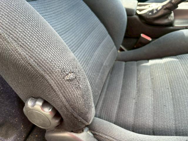 フェアレディＺ バージョンＳ　ノーマルルーフ　ノンターボ　５速　車高調　マフラー　１８インチアルミ　タイミングベルト交換済み（17枚目）