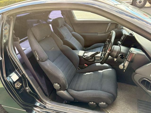 フェアレディＺ バージョンＳ　ノーマルルーフ　ノンターボ　５速　車高調　マフラー　１８インチアルミ　タイミングベルト交換済み（18枚目）