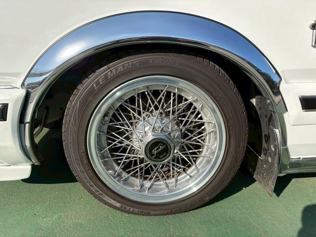 セドリック 　ＶＩＰ仕様　３ナンバー公認　当時物フォルテクスセンターロック　オリジナルマフラー　ＶＩＰふフロントパワーシート　ＶＩＰオーディオマイク　ＶＩＰライン　ＶＩＰエンブレム　３Ｌフェンダーモールドアモール（22枚目）