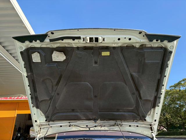 セドリック 　ＶＩＰ仕様　３ナンバー公認　当時物フォルテクスセンターロック　オリジナルマフラー　ＶＩＰふフロントパワーシート　ＶＩＰオーディオマイク　ＶＩＰライン　ＶＩＰエンブレム　３Ｌフェンダーモールドアモール（53枚目）