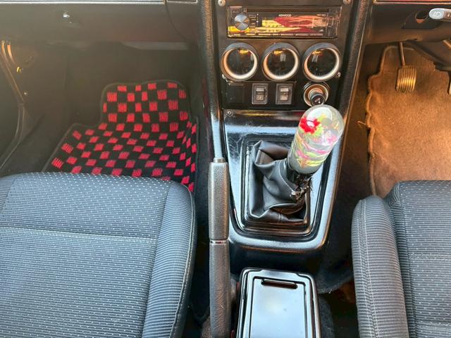 マツダ サバンナRX-7 ダウンドラフトWEBER仕様 5速 フルエアロ タコアシ マフラー 車高調 アイローネゲート オイルクーラー アルミラジエター(17枚目)