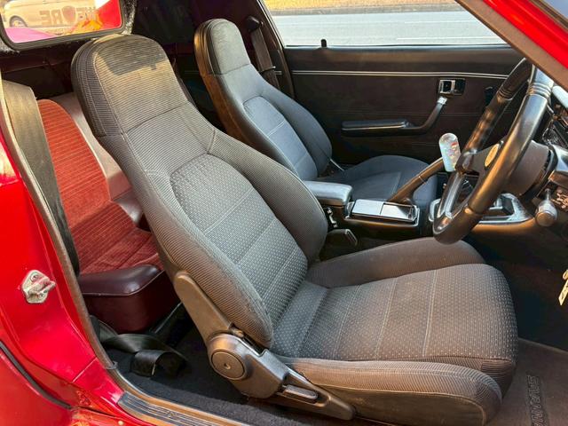 マツダ サバンナRX-7 ダウンドラフトWEBER仕様 5速 フルエアロ タコアシ マフラー 車高調 アイローネゲート オイルクーラー アルミラジエター(21枚目)