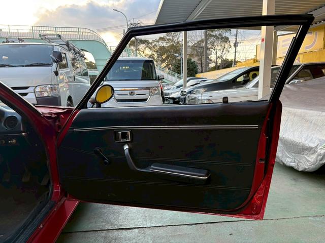 マツダ サバンナRX-7 ダウンドラフトWEBER仕様 5速 フルエアロ タコアシ マフラー 車高調 アイローネゲート オイルクーラー アルミラジエター(29枚目)