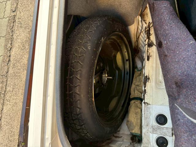 クレスタ 　エンジンＯＨ後１０００Ｋｍ　５速　ツインカムデジパネ　車高調　ＬＳＤ　フジツボタコアシ　ハヤシストリートリム鏡面加工　エアコン修理渡し（33枚目）