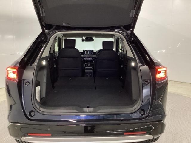 ヴェゼル ｅ：ＨＥＶＺ　メモリーナビ　ドラレコ　ＥＴＣ　衝突回避支援ブレーキ機能　スマキ　Ｐトランク　フルオートエアコン　Ｄレコ　エアバッグ　両席エアバック　Ｒカメ　パワーウィンドウ　ＬＥＤランプ　ソナー　クルーズＣ　ＵＳＢ（23枚目）