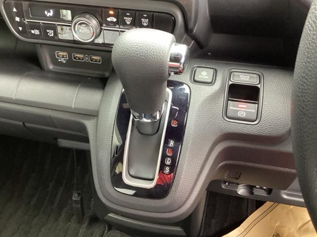 Ｎ－ＷＧＮカスタム Ｌホンダセンシング　純正ナビ　シートヒーター　ＥＴＣ　クリソナ　ブレーキサポート　ＥＣＯＮ　スマ－トキ－　エアコン　バックカメラ　ＬＥＤヘッド　ドラレコ　オートクルーズ　ＵＳＢ接続　サイドエアバッグ　盗難防止　キーレス（14枚目）