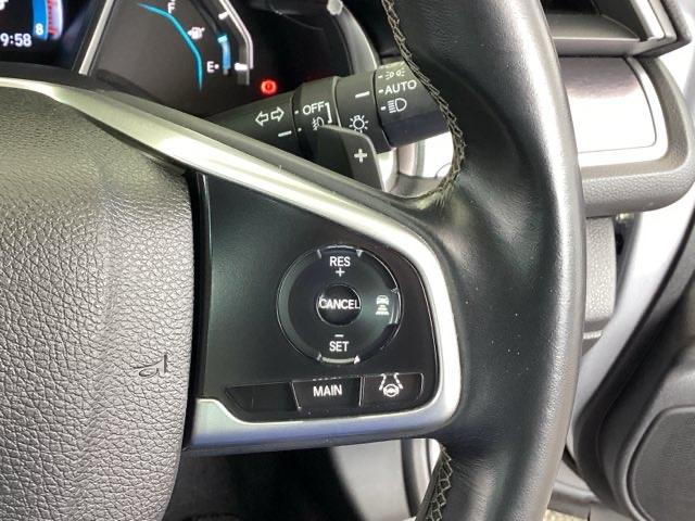 シビック セダン　純正メモリーナビ　本革パワーシート　サイドエアバッグ　ＤＶＤ視聴可能　横滑り防止装置　ＵＳＢ　地デジＴＶ　リアカメラ　クルーズコントロール　アイドリングストップ　スマキー　前席シートヒーター　ＡＢＳ（42枚目）