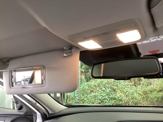 シビック セダン　純正メモリーナビ　本革パワーシート　サイドエアバッグ　ＤＶＤ視聴可能　横滑り防止装置　ＵＳＢ　地デジＴＶ　リアカメラ　クルーズコントロール　アイドリングストップ　スマキー　前席シートヒーター　ＡＢＳ（47枚目）