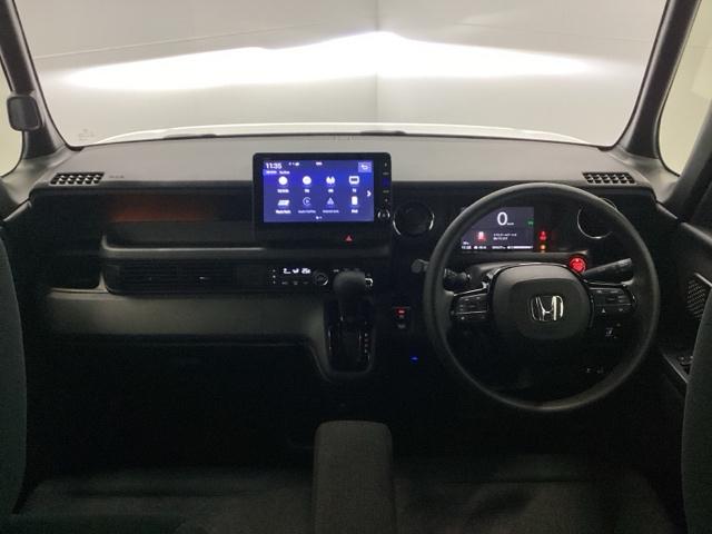 Ｎ－ＢＯＸカスタム ベースグレード　純正メモリーナビ　ドラレコ　リアカメラ　ＵＳＢ接続　ＣＭＢＳ　Ｄレコ　ベンチシート　オートエアコン　スマートキ　ＬＥＤ　盗難防止装置　クルコン　ＥＴＣ　バックカメラ　フルセグＴＶ　パワーステアリング（2枚目）