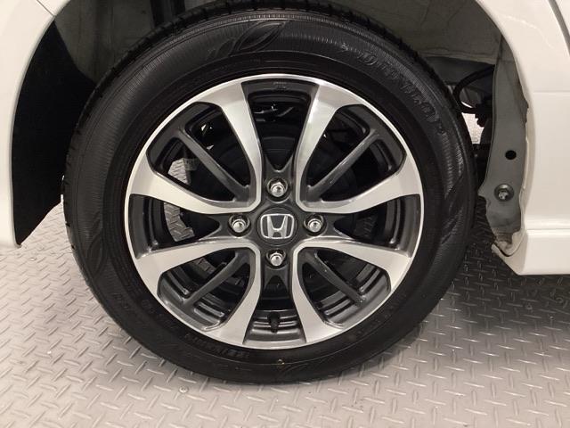 Ｎ－ＢＯＸカスタム ベースグレード　純正メモリーナビ　ドラレコ　リアカメラ　ＵＳＢ接続　ＣＭＢＳ　Ｄレコ　ベンチシート　オートエアコン　スマートキ　ＬＥＤ　盗難防止装置　クルコン　ＥＴＣ　バックカメラ　フルセグＴＶ　パワーステアリング（21枚目）