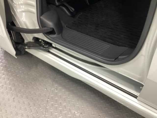 Ｎ－ＢＯＸカスタム ベースグレード　純正メモリーナビ　ドラレコ　リアカメラ　ＵＳＢ接続　ＣＭＢＳ　Ｄレコ　ベンチシート　オートエアコン　スマートキ　ＬＥＤ　盗難防止装置　クルコン　ＥＴＣ　バックカメラ　フルセグＴＶ　パワーステアリング（32枚目）