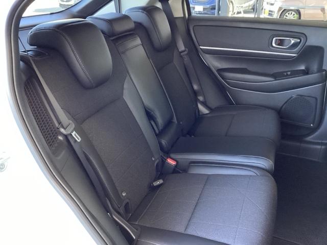 ヴェゼル e:HEVZ 純正ナビ フルセグ リアカメラ 衝突回避支援ブレーキ機能 スマキ Pトランク フルオートエアコン Dレコ エアバッグ 両席エアバック Rカメ パワーウィンドウ LEDランプ ソナー クルーズC USB(20枚目)