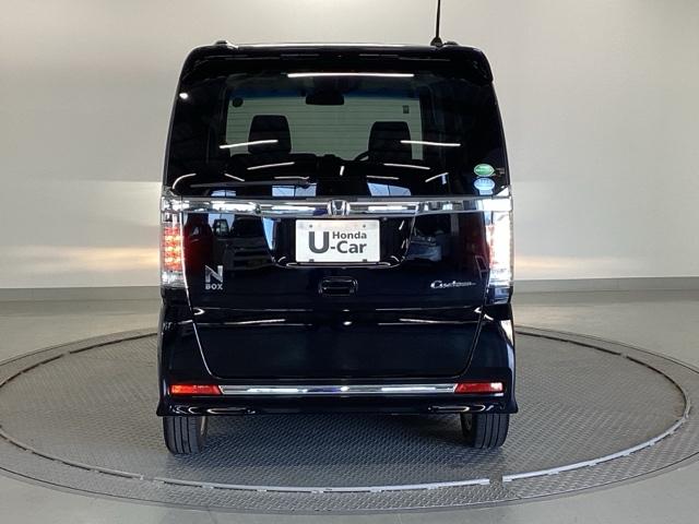 Ｎ－ＢＯＸカスタム ＧＳＳパッケージ　純正メモリーナビ　両側電動スライドドア　両側パワ－スライドドア　ＴＶナビ　整備記録簿　スマ－トキ－　Ｂカメ　ＥＴＣ付き　エアコン　ＥＳＣ　Ａ－ＳＴＯＰ　盗難防止システム　パワーウィンドウ　ＤＶＤ（9枚目）