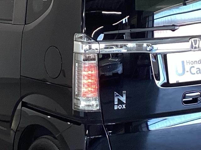 Ｎ－ＢＯＸカスタム ＧＳＳパッケージ　純正メモリーナビ　両側電動スライドドア　両側パワ－スライドドア　ＴＶナビ　整備記録簿　スマ－トキ－　Ｂカメ　ＥＴＣ付き　エアコン　ＥＳＣ　Ａ－ＳＴＯＰ　盗難防止システム　パワーウィンドウ　ＤＶＤ（28枚目）