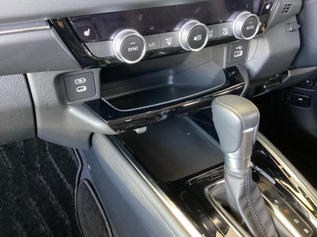 ヴェゼル e:HEVZ 純正ナビ フルセグ リアカメラ 衝突回避支援ブレーキ機能 スマキ Pトランク フルオートエアコン エアバッグ 両席エアバック Rカメ パワーウィンドウ LEDランプ ソナー クルーズC ナビ&TV(42枚目)