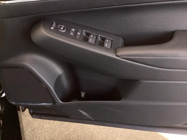 ヴェゼル e:HEVZ 純正ナビ フルセグ リアカメラ 衝突回避支援ブレーキ機能 スマキ Pトランク フルオートエアコン エアバッグ 両席エアバック Rカメ パワーウィンドウ LEDランプ ソナー クルーズC ナビ&TV(50枚目)