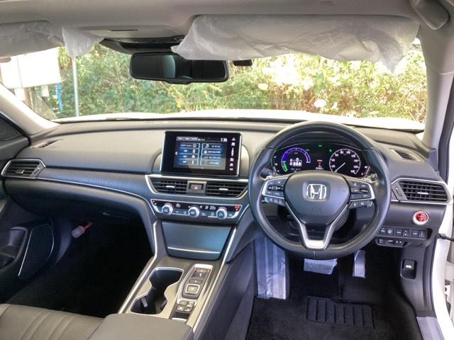 アコード ＥＸ　純正メモリーナビ　本革Ｐシート　Ｓルーフ　カーテンエアバッグ　イモビ　追突軽減ブレーキ　オートエアコン　ＬＥＤヘッドライト　パワ－シ－ト　皮シート　横滑り防止装置　地デジフルセグ　スマキー　ＵＳＢ接続（2枚目）