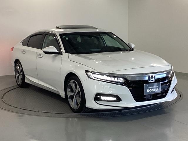 アコード ＥＸ　純正メモリーナビ　本革Ｐシート　Ｓルーフ　カーテンエアバッグ　イモビ　追突軽減ブレーキ　オートエアコン　ＬＥＤヘッドライト　パワ－シ－ト　皮シート　横滑り防止装置　地デジフルセグ　スマキー　ＵＳＢ接続（8枚目）