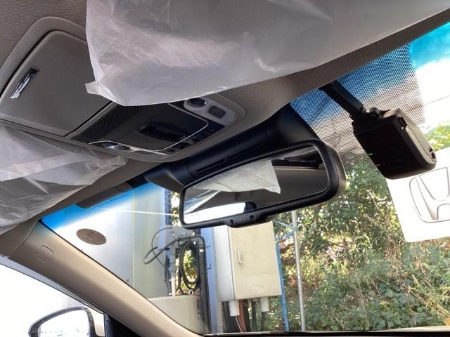 アコード ＥＸ　純正メモリーナビ　本革Ｐシート　Ｓルーフ　カーテンエアバッグ　イモビ　追突軽減ブレーキ　オートエアコン　ＬＥＤヘッドライト　パワ－シ－ト　皮シート　横滑り防止装置　地デジフルセグ　スマキー　ＵＳＢ接続（11枚目）