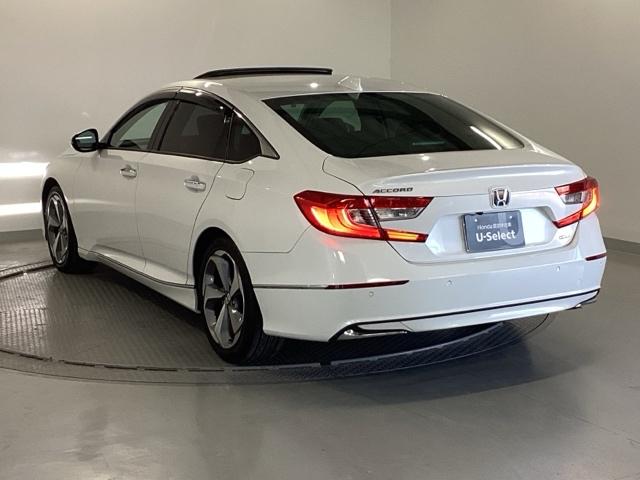 アコード ＥＸ　純正メモリーナビ　本革Ｐシート　Ｓルーフ　カーテンエアバッグ　イモビ　追突軽減ブレーキ　オートエアコン　ＬＥＤヘッドライト　パワ－シ－ト　皮シート　横滑り防止装置　地デジフルセグ　スマキー　ＵＳＢ接続（28枚目）