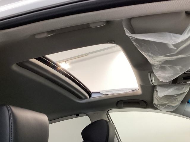 アコード ＥＸ　純正メモリーナビ　本革Ｐシート　Ｓルーフ　カーテンエアバッグ　イモビ　追突軽減ブレーキ　オートエアコン　ＬＥＤヘッドライト　パワ－シ－ト　皮シート　横滑り防止装置　地デジフルセグ　スマキー　ＵＳＢ接続（35枚目）