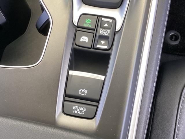 アコード ＥＸ　純正メモリーナビ　本革Ｐシート　Ｓルーフ　カーテンエアバッグ　イモビ　追突軽減ブレーキ　オートエアコン　ＬＥＤヘッドライト　パワ－シ－ト　皮シート　横滑り防止装置　地デジフルセグ　スマキー　ＵＳＢ接続（43枚目）