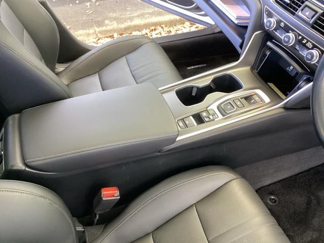 アコード ＥＸ　純正メモリーナビ　本革Ｐシート　Ｓルーフ　カーテンエアバッグ　イモビ　追突軽減ブレーキ　オートエアコン　ＬＥＤヘッドライト　パワ－シ－ト　皮シート　横滑り防止装置　地デジフルセグ　スマキー　ＵＳＢ接続（44枚目）