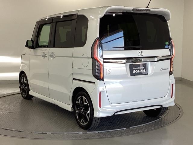 Ｎ－ＢＯＸカスタム Ｇ・Ｌターボホンダセンシング　純正ナビ　フルセグ　リアカメラ　両側ＰＷスライドドア　Ｂモニタ　Ｉストップ　セキュリティー　ＵＳＢ接続　クルーズコントロール　ナビＴＶ　キーレスエントリー　ＶＳＡ　ベンチＳ　ＬＥＤランプ　ターボモデル（10枚目）