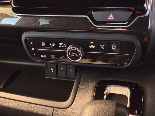 Ｎ－ＢＯＸカスタム Ｇ・Ｌターボホンダセンシング　純正ナビ　フルセグ　リアカメラ　両側ＰＷスライドドア　Ｂモニタ　Ｉストップ　セキュリティー　ＵＳＢ接続　クルーズコントロール　ナビＴＶ　キーレスエントリー　ＶＳＡ　ベンチＳ　ＬＥＤランプ　ターボモデル（13枚目）