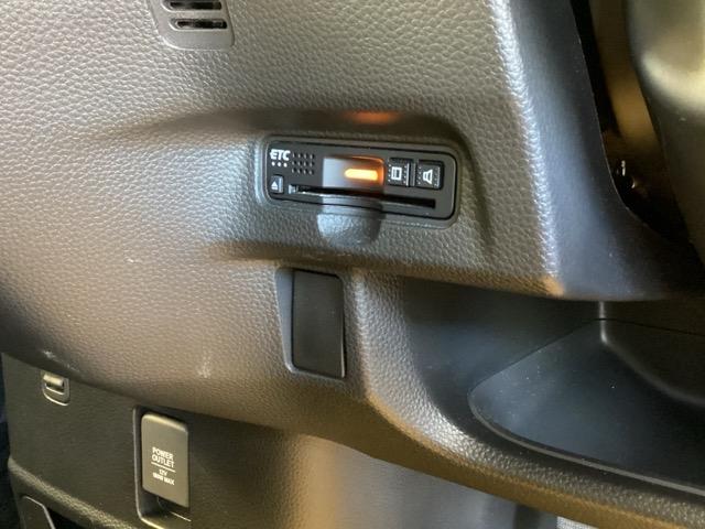 Ｎ－ＢＯＸカスタム Ｇ・Ｌターボホンダセンシング　純正ナビ　フルセグ　リアカメラ　両側ＰＷスライドドア　Ｂモニタ　Ｉストップ　セキュリティー　ＵＳＢ接続　クルーズコントロール　ナビＴＶ　キーレスエントリー　ＶＳＡ　ベンチＳ　ＬＥＤランプ　ターボモデル（15枚目）