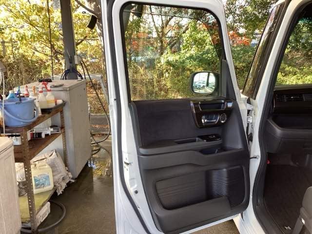 Ｎ－ＢＯＸカスタム Ｇ・Ｌターボホンダセンシング　純正ナビ　フルセグ　リアカメラ　両側ＰＷスライドドア　Ｂモニタ　Ｉストップ　セキュリティー　ＵＳＢ接続　クルーズコントロール　ナビＴＶ　キーレスエントリー　ＶＳＡ　ベンチＳ　ＬＥＤランプ　ターボモデル（37枚目）