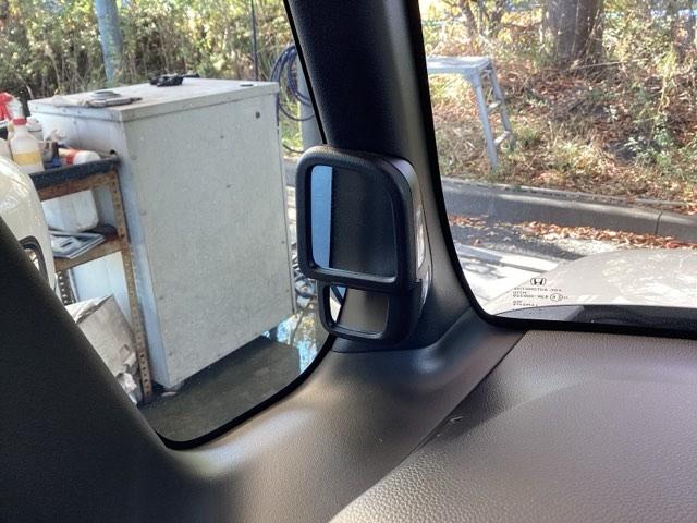 Ｎ－ＢＯＸカスタム Ｇ・Ｌターボホンダセンシング　純正ナビ　フルセグ　リアカメラ　両側ＰＷスライドドア　Ｂモニタ　Ｉストップ　セキュリティー　ＵＳＢ接続　クルーズコントロール　ナビＴＶ　キーレスエントリー　ＶＳＡ　ベンチＳ　ＬＥＤランプ　ターボモデル（42枚目）