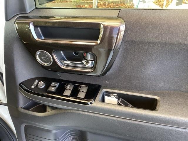 Ｎ－ＢＯＸカスタム Ｇ・Ｌターボホンダセンシング　純正ナビ　フルセグ　リアカメラ　両側ＰＷスライドドア　Ｂモニタ　Ｉストップ　セキュリティー　ＵＳＢ接続　クルーズコントロール　ナビＴＶ　キーレスエントリー　ＶＳＡ　ベンチＳ　ＬＥＤランプ　ターボモデル（52枚目）