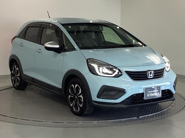 フィット ｅ：ＨＥＶクロスター　純正メモリーナビ　リアカメラ　ＥＴＣ　衝突回避システム　フルオートエアコン　整備記録簿　前後センサー　ＬＥＤランプ　エアバッグ　サイドエアバック　地デジ　オートクルーズコントロール　ＶＳＡ　ＵＳＢ（7枚目）