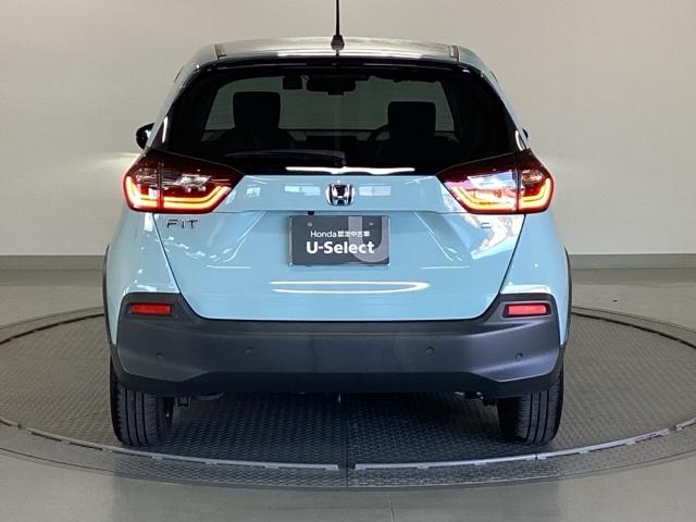 フィット ｅ：ＨＥＶクロスター　純正メモリーナビ　リアカメラ　ＥＴＣ　衝突回避システム　フルオートエアコン　整備記録簿　前後センサー　ＬＥＤランプ　エアバッグ　サイドエアバック　地デジ　オートクルーズコントロール　ＶＳＡ　ＵＳＢ（9枚目）