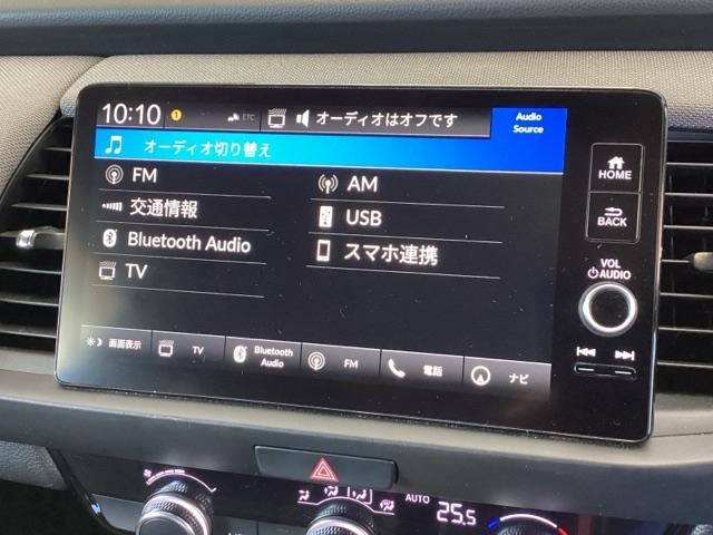 フィット ｅ：ＨＥＶクロスター　純正メモリーナビ　リアカメラ　ＥＴＣ　衝突回避システム　フルオートエアコン　整備記録簿　前後センサー　ＬＥＤランプ　エアバッグ　サイドエアバック　地デジ　オートクルーズコントロール　ＶＳＡ　ＵＳＢ（11枚目）