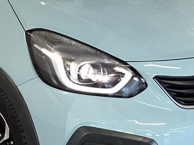 フィット ｅ：ＨＥＶクロスター　純正メモリーナビ　リアカメラ　ＥＴＣ　衝突回避システム　フルオートエアコン　整備記録簿　前後センサー　ＬＥＤランプ　エアバッグ　サイドエアバック　地デジ　オートクルーズコントロール　ＶＳＡ　ＵＳＢ（22枚目）