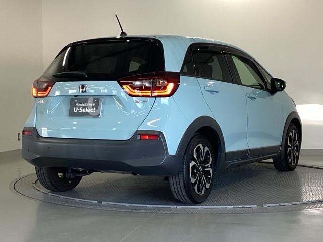 フィット ｅ：ＨＥＶクロスター　純正メモリーナビ　リアカメラ　ＥＴＣ　衝突回避システム　フルオートエアコン　整備記録簿　前後センサー　ＬＥＤランプ　エアバッグ　サイドエアバック　地デジ　オートクルーズコントロール　ＶＳＡ　ＵＳＢ（30枚目）