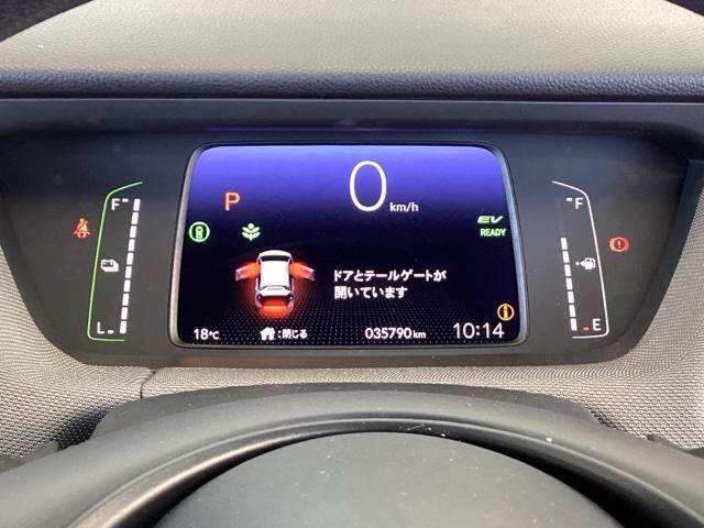 フィット ｅ：ＨＥＶクロスター　純正メモリーナビ　リアカメラ　ＥＴＣ　衝突回避システム　フルオートエアコン　整備記録簿　前後センサー　ＬＥＤランプ　エアバッグ　サイドエアバック　地デジ　オートクルーズコントロール　ＶＳＡ　ＵＳＢ（41枚目）