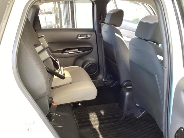 フィット ｅ：ＨＥＶクロスター　純正メモリーナビ　リアカメラ　ＥＴＣ　衝突回避システム　フルオートエアコン　整備記録簿　前後センサー　ＬＥＤランプ　エアバッグ　サイドエアバック　地デジ　オートクルーズコントロール　ＶＳＡ　ＵＳＢ（59枚目）